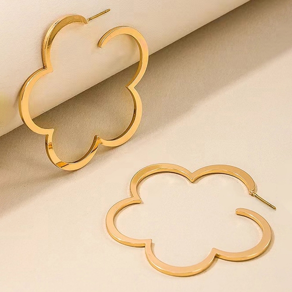 14k gold over stainless steel flower earrings - Picture 3 of 7